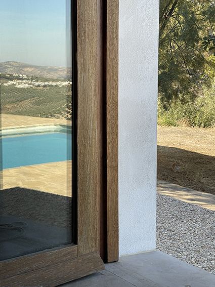 Casa Cerro - https://davidfern.lon1.cdn.digitaloceanspaces.com/media/images/Bedroom_door_open.jpg