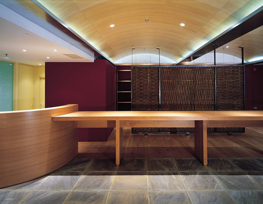 Uncorked Wine Merchants - https://davidfern.lon1.cdn.digitaloceanspaces.com/media/images/Web-Uncorked-Counter1_.jpg