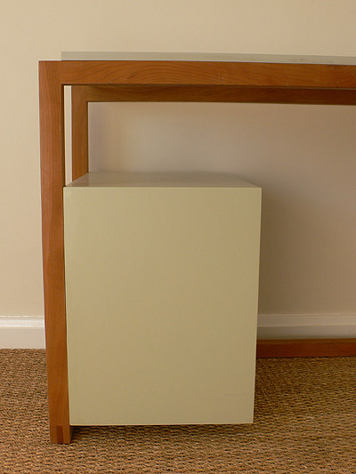 Work desk - https://davidfern.lon1.cdn.digitaloceanspaces.com/media/images/Web-cedar-table-starage-ele_.jpg